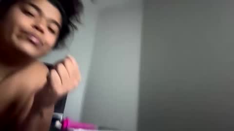 lolafoxlive online show from November 5, 5:42 am