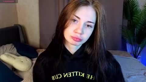 Lola online show from January 17, 9:19 am