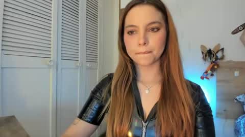Lola doll online show from August 5, 5:43 pm