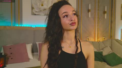 Lolly online show from April 22, 3:41 pm