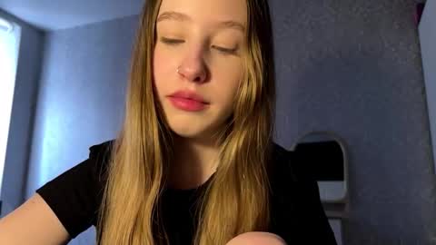 Nicolina online show from March 4, 8:44 am