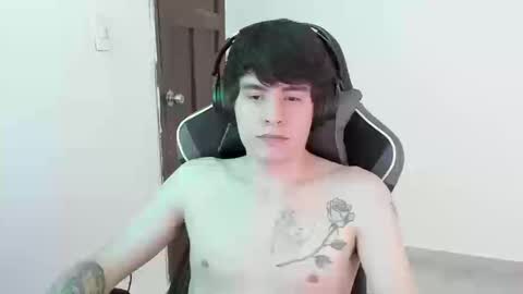 Kevin online show from November 4, 8:43 pm