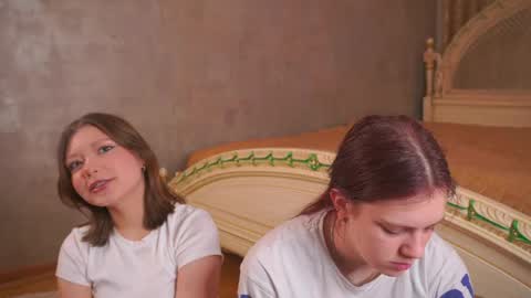  Adele Ellie and Lou   Sally Dana and Bonnie online show from March 21, 1:16 pm