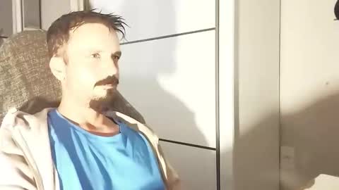 Lucas online show from February 6, 12:30 pm