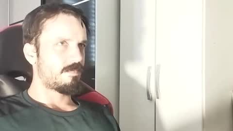 Lucas online show from February 19, 12:00 pm