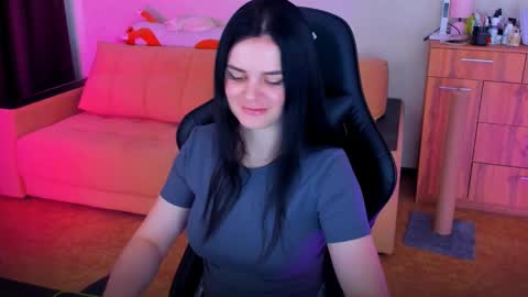 Snapshot of lora_cain chatting on March 11, 1:12 pm Lora Cain online show from March 11, 1:12 pm