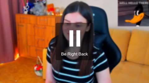 Snapshot of lora_cain chatting on December 27, 11:10 pm Lora Cain online show from December 27, 11:10 pm