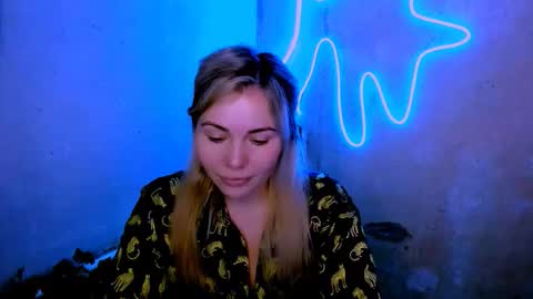 Lora online show from March 11, 2:47 am