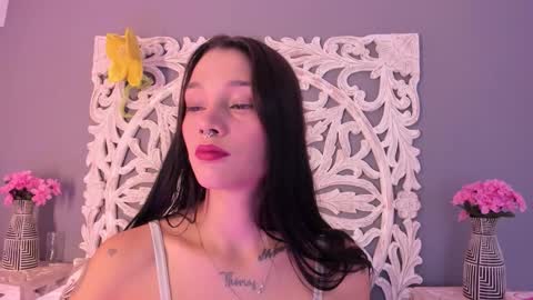 loraineblake online show from February 15, 12:59 pm