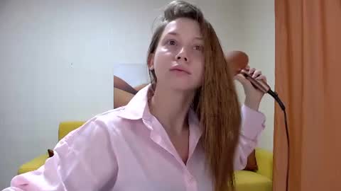 LoraVey online show from June 29, 5:15 am