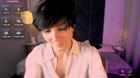 Loren online show from October 18, 2:21 pm