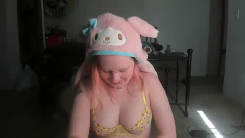 Lori Critter online show from March 2, 6:30 pm