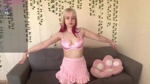 lorilorilorilori online show from September 24, 7:26 am