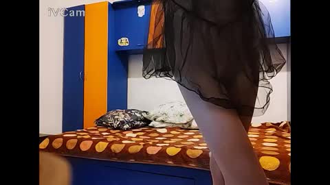 lorenitha online show from November 26, 10:50 pm