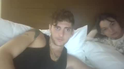 LosRompeCamera online show from October 31, 4:57 am