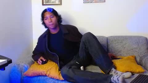 Louis Valdz online show from January 20, 12:39 pm