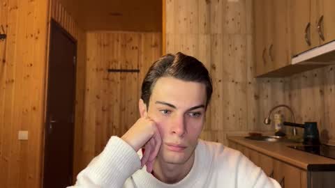 Mark online show from December 15, 9:11 pm