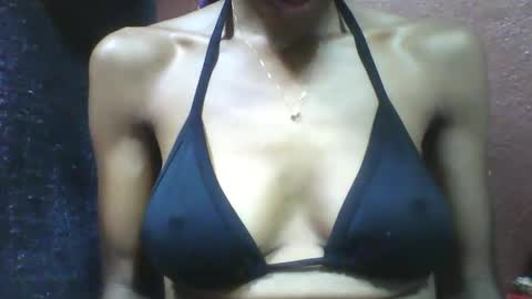 lovaelisa online show from December 19, 4:52 am