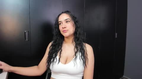 Kristen LoveBerry online show from January 8, 6:14 pm