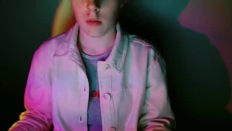 Vivian online show from February 13, 2:09 pm