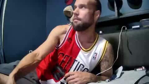 lovecoupleqc online show from September 18, 4:27 am