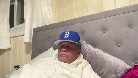 loved19 online show from April 21, 1:42 am