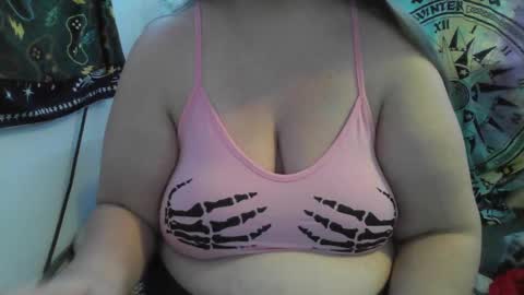 Bigtitsgirl113 online show from March 4, 12:01 pm