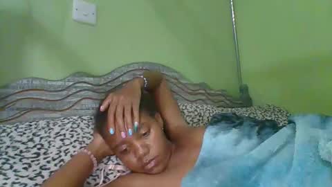 lovegal335 online show from November 30, 9:33 pm