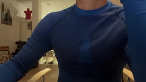 Loveisperfect online show from November 16, 5:42 am