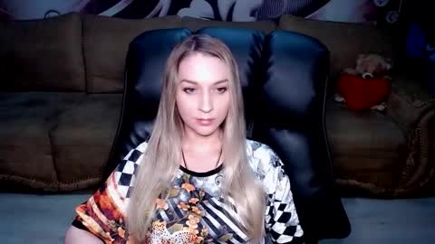 private open online show from October 4, 5:22 pm