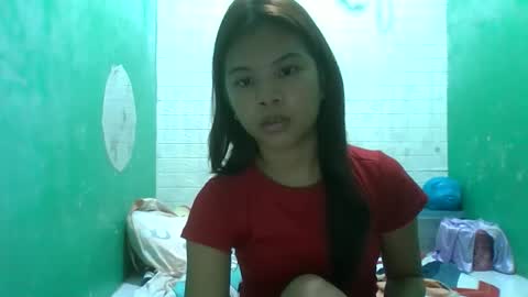 lovellypussy4u online show from April 2, 7:26 am