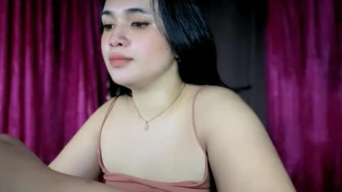 LOVE online show from May 22, 9:10 pm