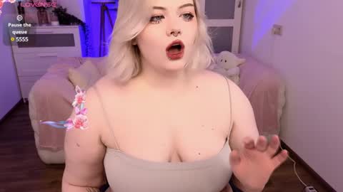 lovely_leilla online show from January 18, 9:55 pm
