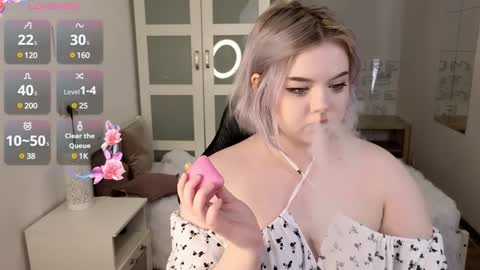 lovely_leilla online show from December 6, 1:16 pm