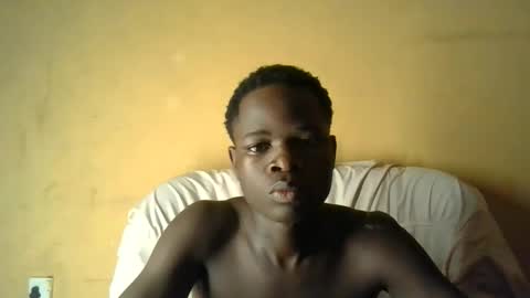 lovelyguy1111 online show from April 30, 9:08 pm