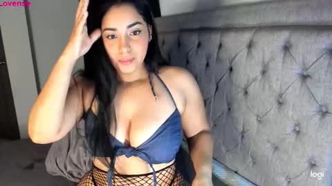 Kendall  online show from November 18, 8:17 am