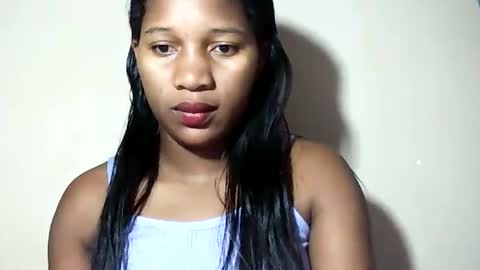 lovelylarra online show from July 5, 7:48 am