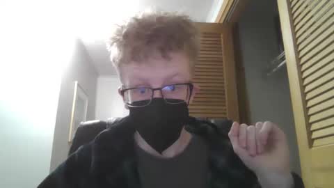 L online show from February 23, 10:31 pm