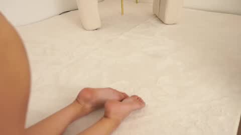 kim online show from November 1, 5:01 pm