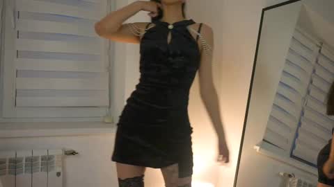 kim online show from February 24, 2:15 pm