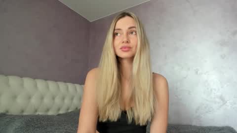 Lovely Rose online show from November 16, 10:28 am