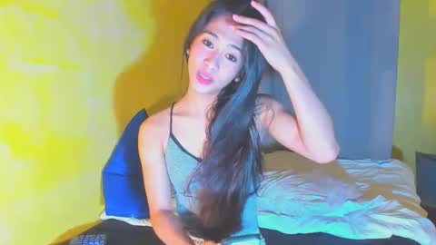 pauleen online show from March 23, 1:54 am