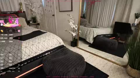 Scarlett online show from February 21, 1:55 pm