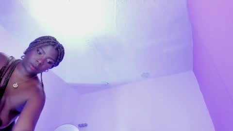 L O V E  online show from March 12, 2:45 pm