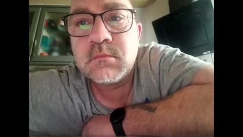 lover010983 online show from March 12, 11:53 am