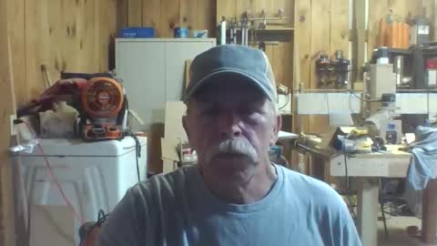 loves_pimk_snapper online show from April 3, 5:20 pm