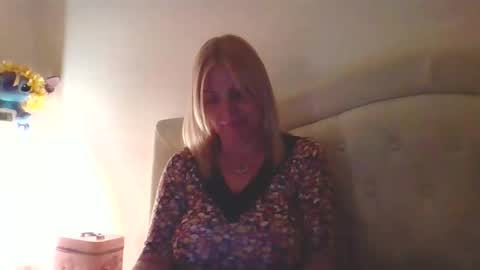 Marlyn online show from May 10, 10:27 pm