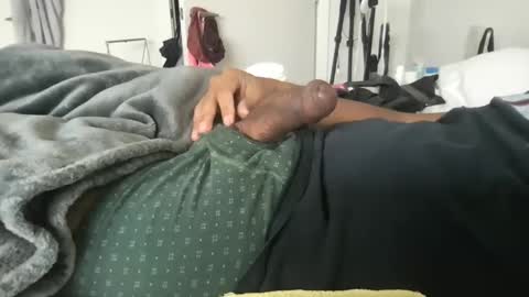 Snapshot of loveyoucum1 chatting on September 10, 2:07 pm Love To Cum online show from September 10, 2:07 pm