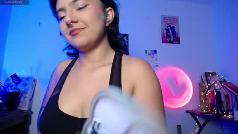 loving_alma online show from November 23, 1:36 am