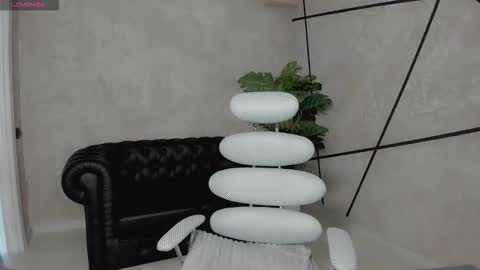 lu_muon online show from November 26, 2:09 am